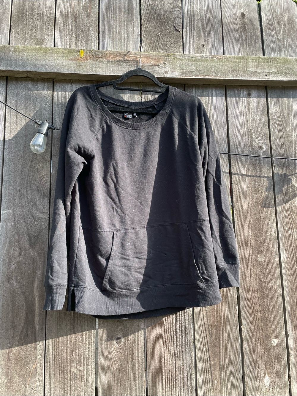 Zella Black Women's Pullover Sweatshirt with Front Pocket